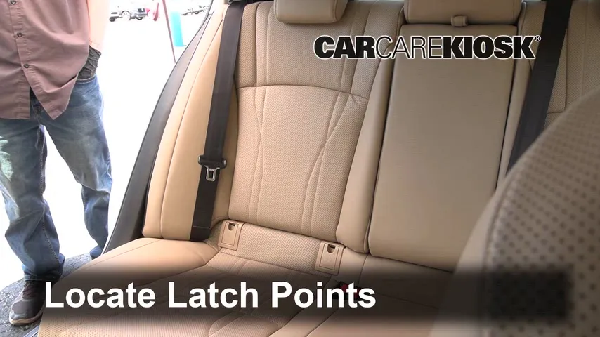2020 Lexus ES300h Ultra Luxury 2.5L 4 Cyl. Car Seats Install